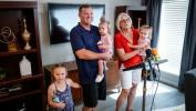 चरम बदलाव: होम संस्करण रिबूट में विधवा पिताजी के लिए नए घर हैं