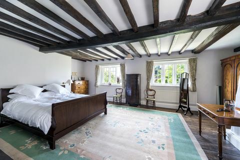 Warblington Castle - बेडरूम - हैम्पशायर - OnTheMarket.com